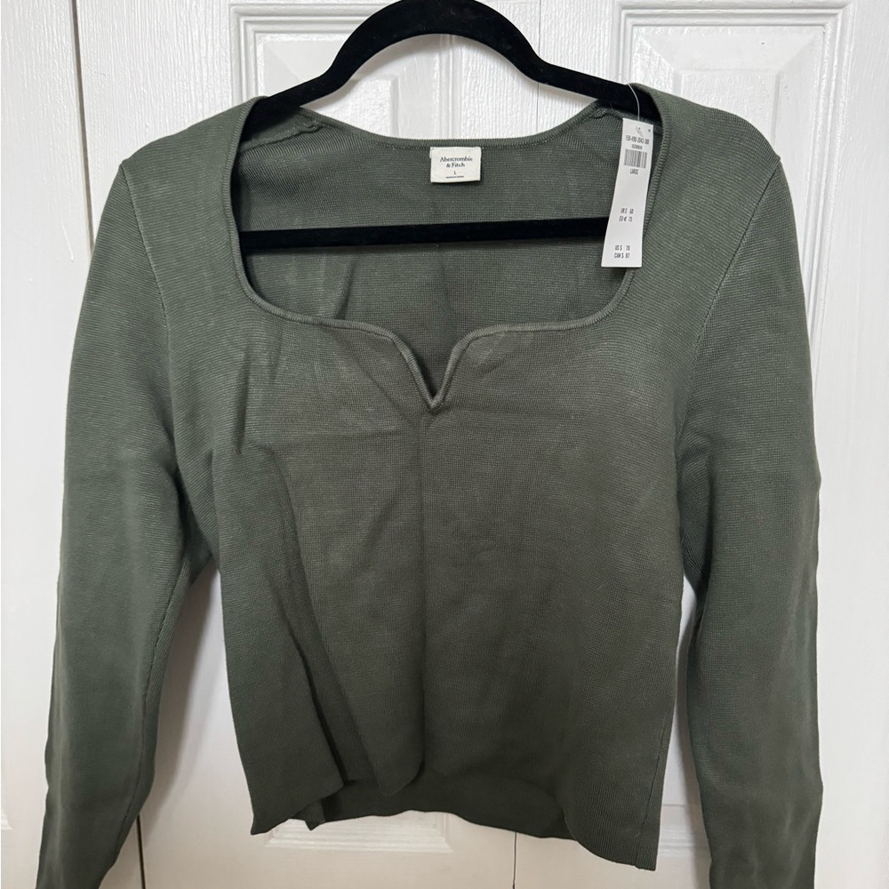 Abercrombie and Fitch Green Sweater